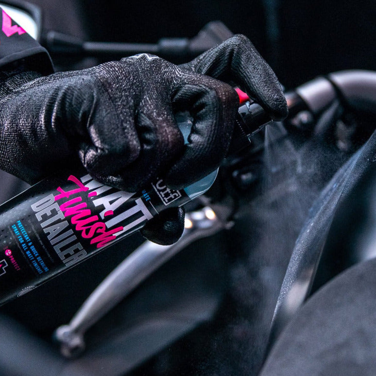 Muc-Off Matt Finish Detailer Spray For Helmet