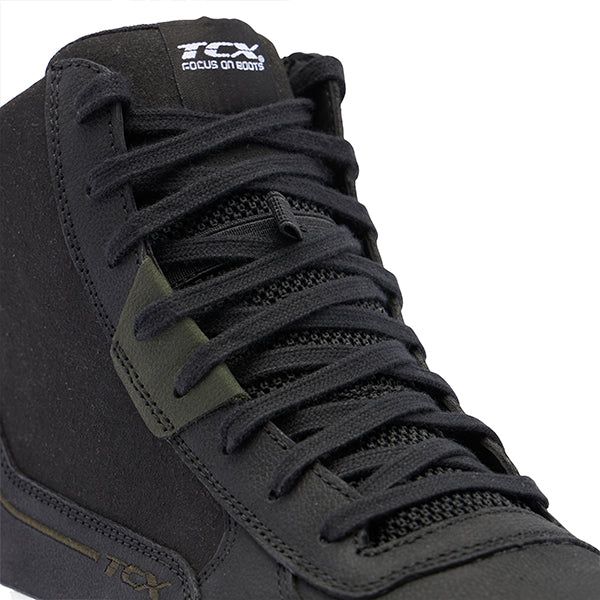 TCX Mood 2 Gore-Tex Boots Black FREE 1 YEAR Returns, FREE UK Delivery | ThrottleChimp