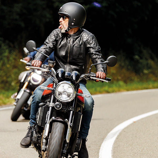Richa Yorktown Leather Jacket Black FREE 1 YEAR Returns, FREE UK Delivery | ThrottleChimp
