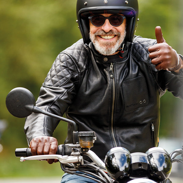 Richa Yorktown Leather Jacket Black FREE 1 YEAR Returns, FREE UK Delivery | ThrottleChimp