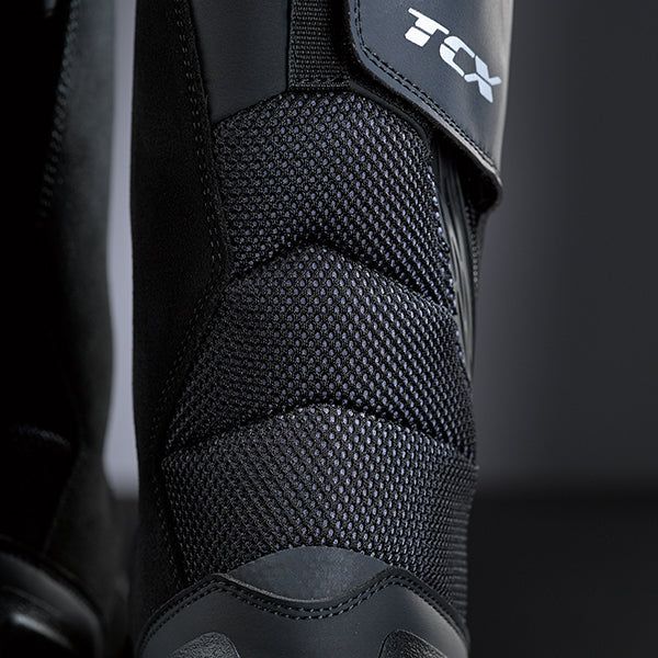 TCX Airtech 3 Gore-Tex Boots Black FREE 1 YEAR Returns, FREE UK Delivery | ThrottleChimp