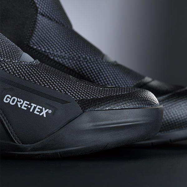 TCX Airtech 3 Gore-Tex Boots Black FREE 1 YEAR Returns, FREE UK Delivery | ThrottleChimp