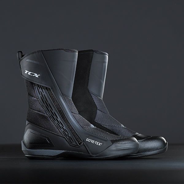 TCX Airtech 3 Gore-Tex Boots Black FREE 1 YEAR Returns, FREE UK Delivery | ThrottleChimp