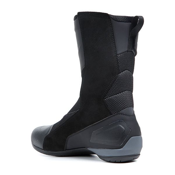 TCX Airtech 3 Gore-Tex Boots Black FREE 1 YEAR Returns, FREE UK Delivery | ThrottleChimp