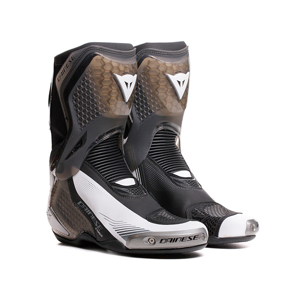Dainese Torque 4 S Boots Black / White FREE 1 YEAR Returns, FREE UK Delivery | ThrottleChimp
