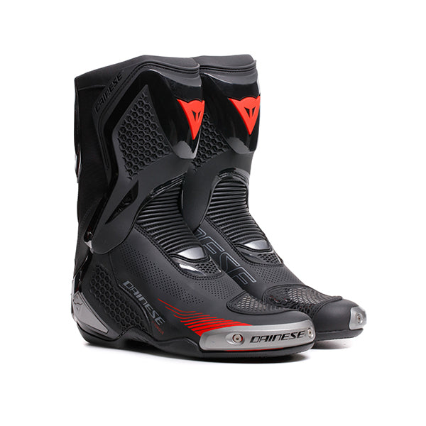 Dainese Torque 4 Air Boots Black / Lava Red FREE 1 YEAR Returns, FREE UK Delivery | ThrottleChimp