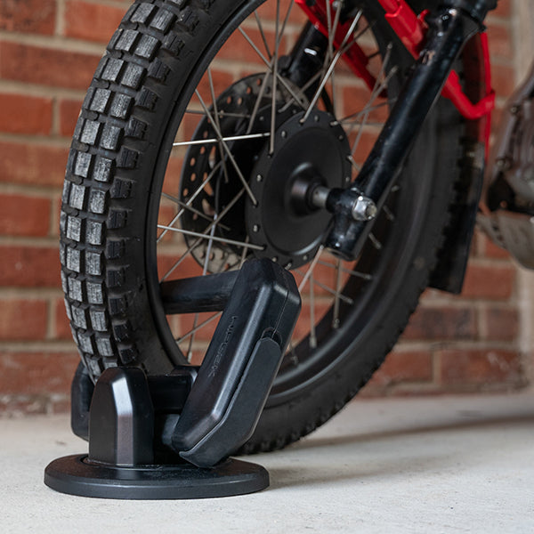 Hiplok A1000 D-Locks All Black FREE 1 YEAR Returns, FREE UK Delivery | ThrottleChimp