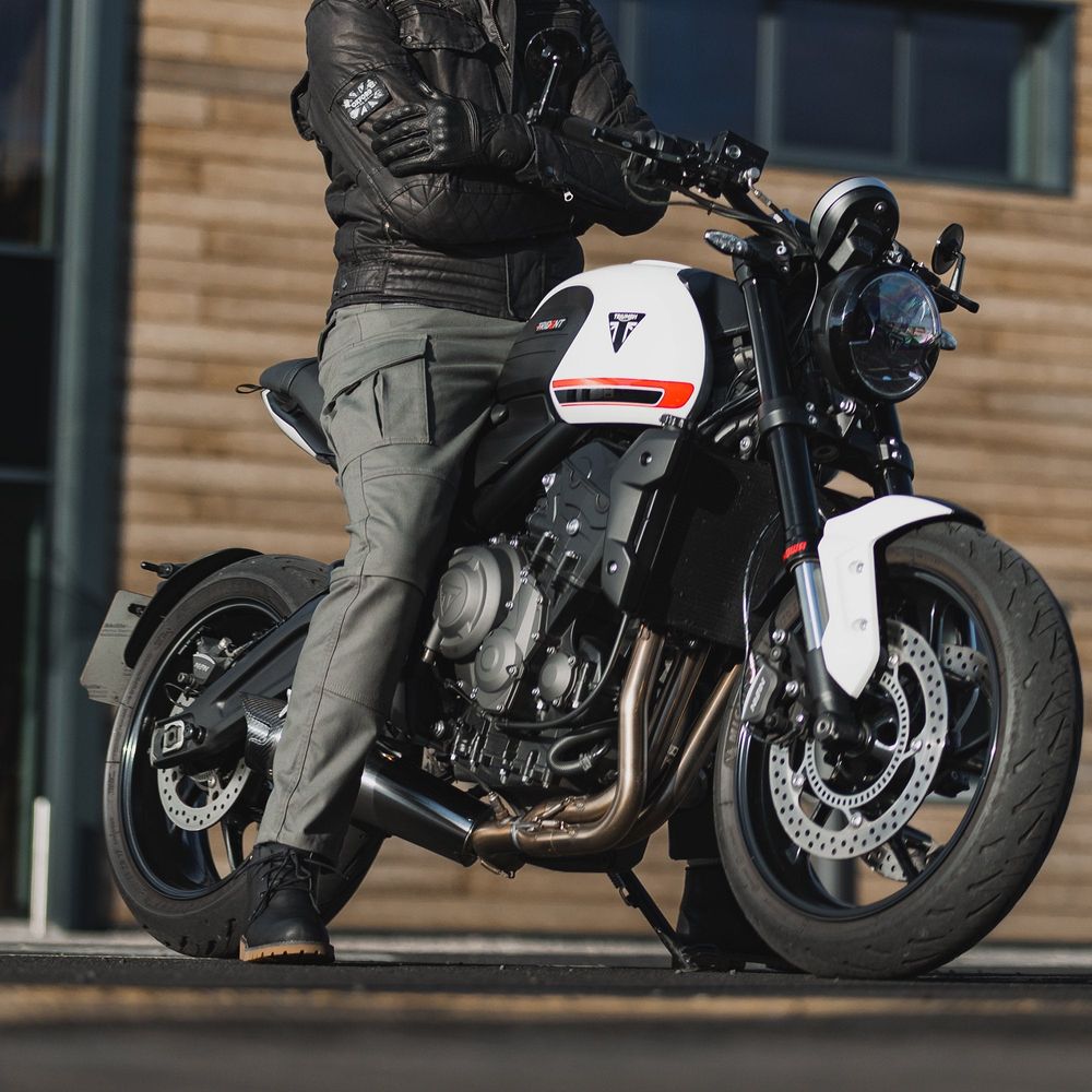 Oxford Original Approved AA Cargo Trouser Khaki FREE 1 YEAR Returns, FREE UK Delivery | ThrottleChimp