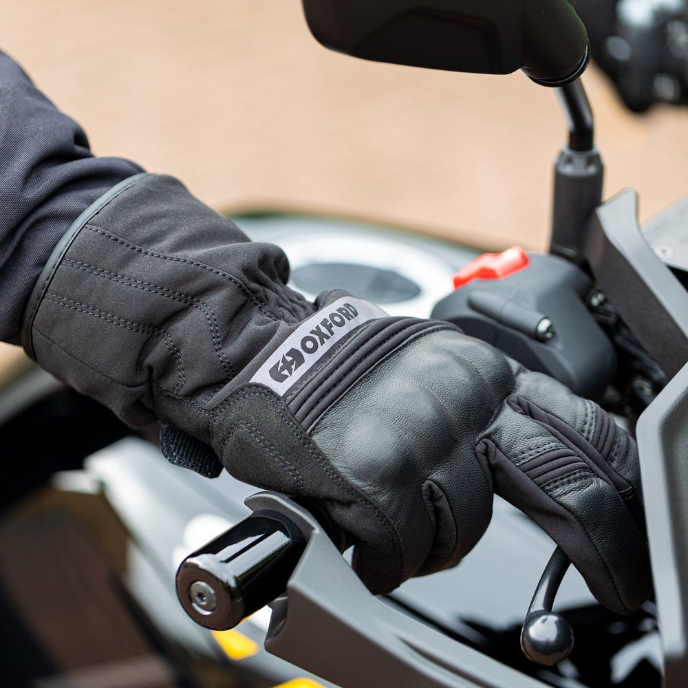Oxford Calgary 2.0 Leather Gloves Black FREE 1 YEAR Returns, FREE UK Delivery | ThrottleChimp