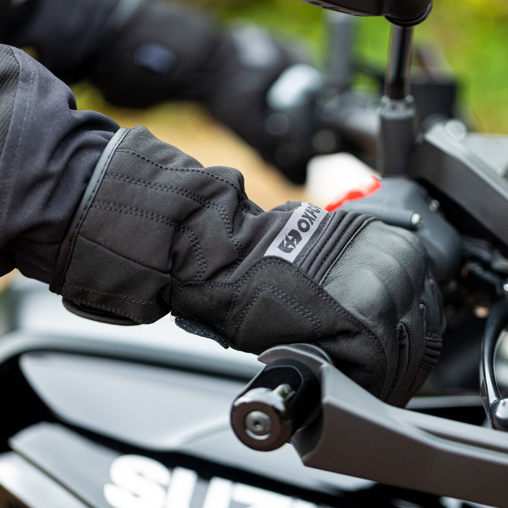 Oxford Calgary 2.0 Leather Gloves Black FREE 1 YEAR Returns, FREE UK Delivery | ThrottleChimp