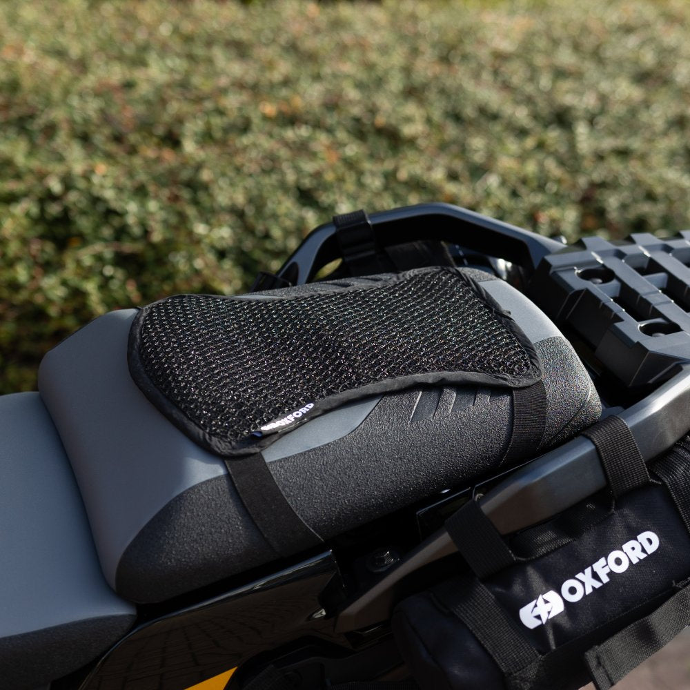 Oxford Cool Seat Cover Black For Pillion & Enduro Motorcycle - 285 x 215 x 10mm FREE 1 YEAR Returns, FREE UK Delivery | ThrottleChimp