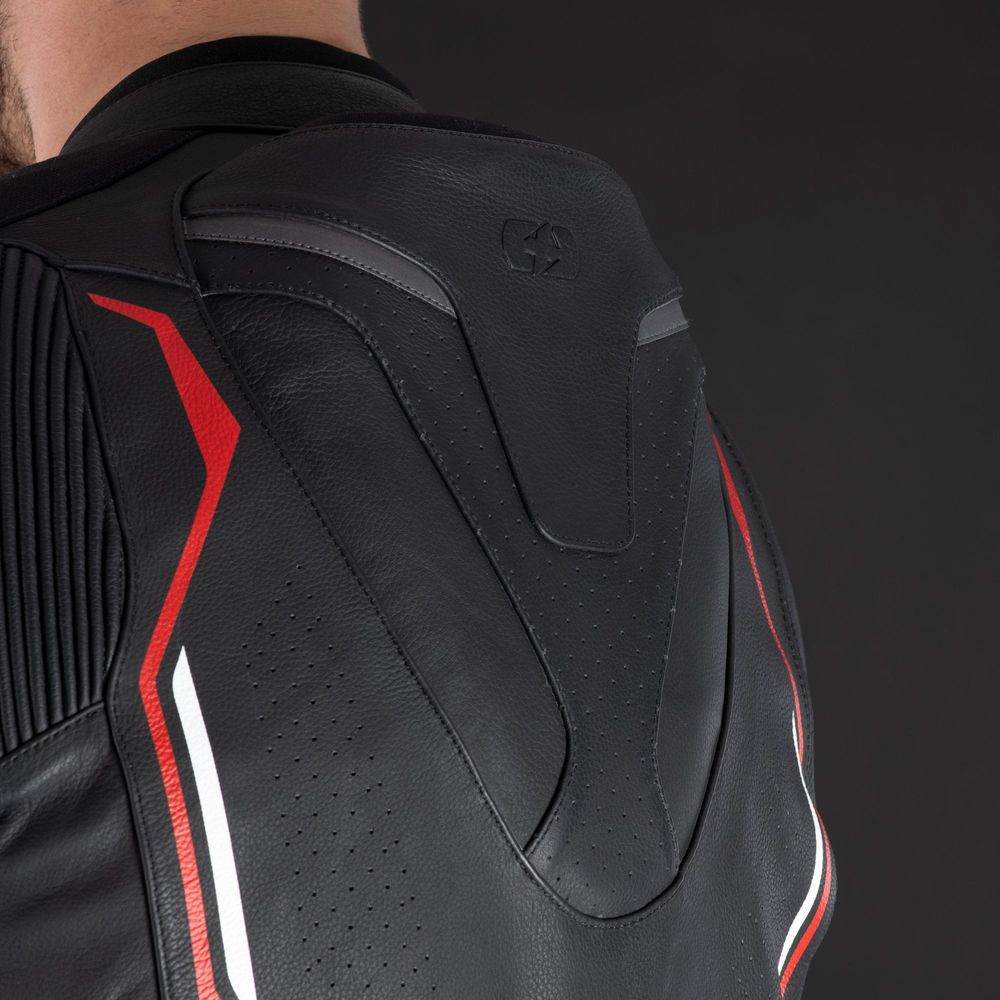 Oxford Nexus 1.0 One Piece Leather Suit Black / Red FREE 1 YEAR Returns, FREE UK Delivery | ThrottleChimp