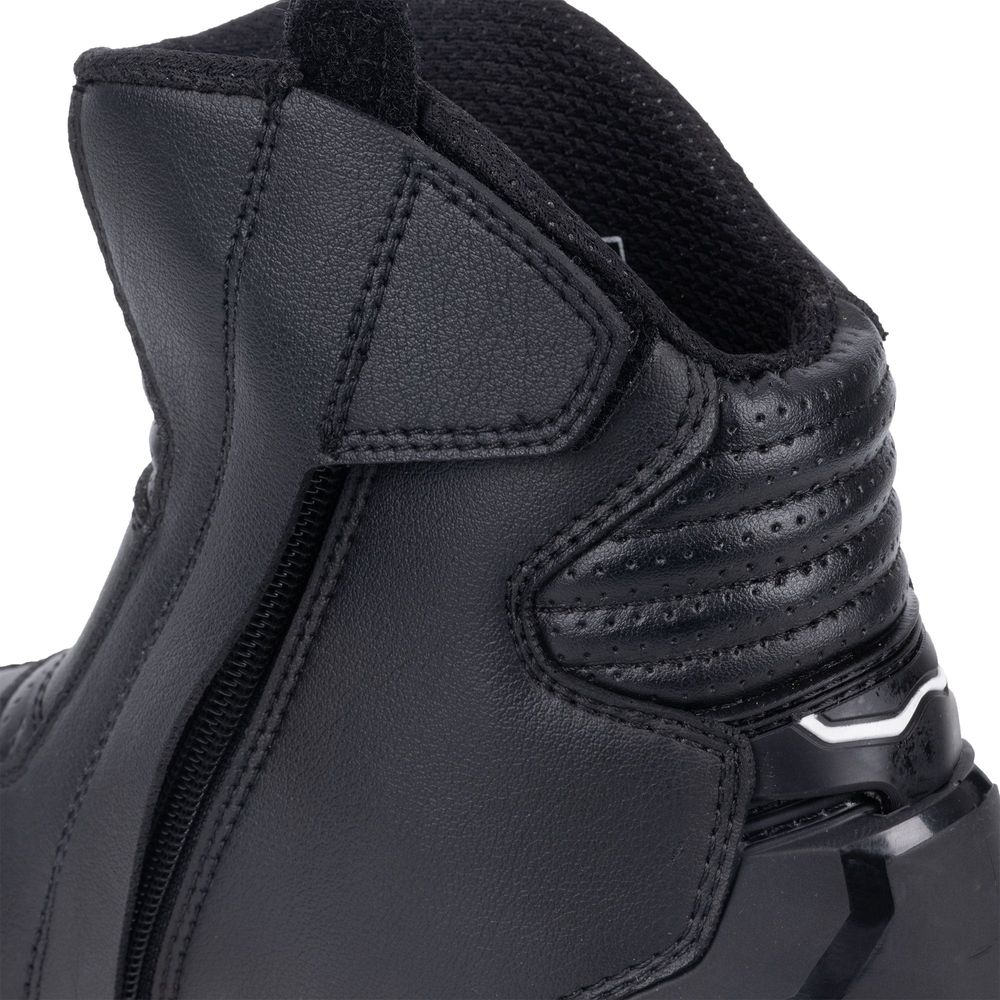 Oxford Omega Air Short Boots Black / White FREE 1 YEAR Returns, FREE UK Delivery | ThrottleChimp