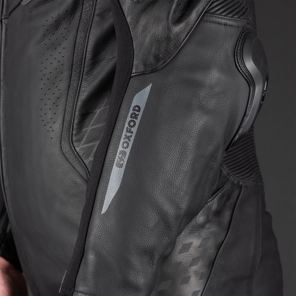 Oxford Nexus 1.0 Leather Jacket Stealth Black FREE 1 YEAR Returns, FREE UK Delivery | ThrottleChimp
