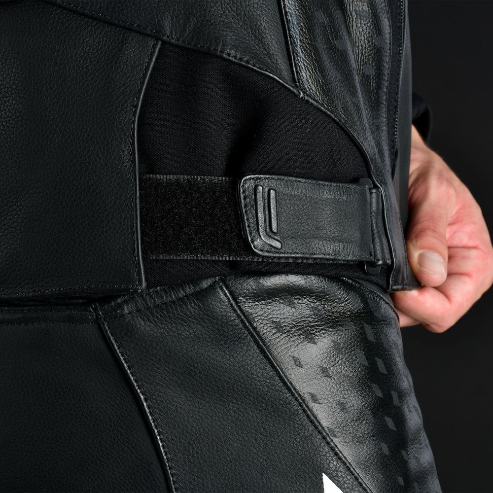 Oxford Nexus 1.0 Leather Jacket Stealth Black FREE 1 YEAR Returns, FREE UK Delivery | ThrottleChimp