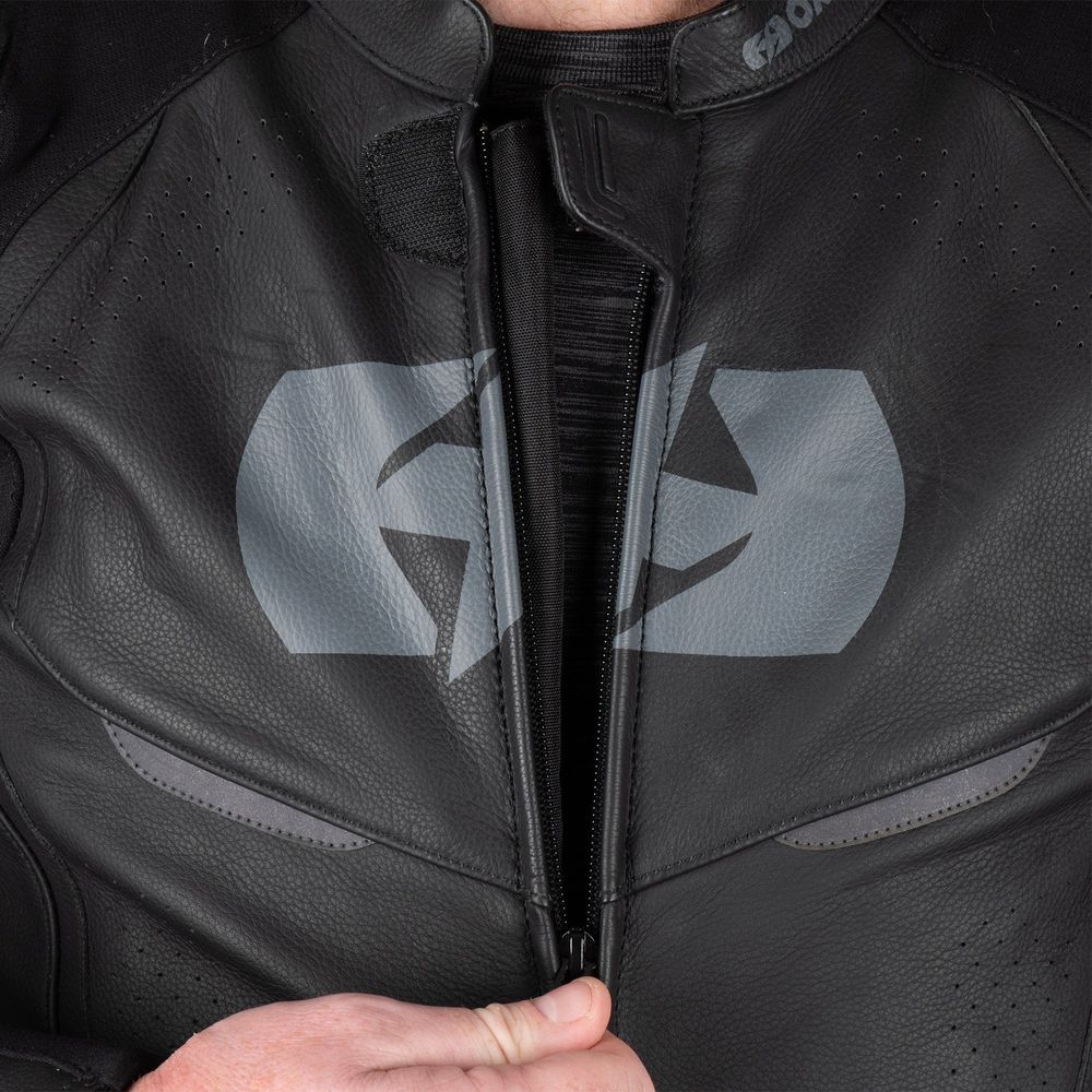 Oxford Nexus 1.0 Leather Jacket Stealth Black FREE 1 YEAR Returns, FREE UK Delivery | ThrottleChimp