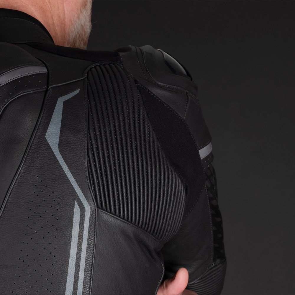Oxford Nexus 1.0 One Piece Leather Suit Stealth Black FREE 1 YEAR Returns, FREE UK Delivery | ThrottleChimp