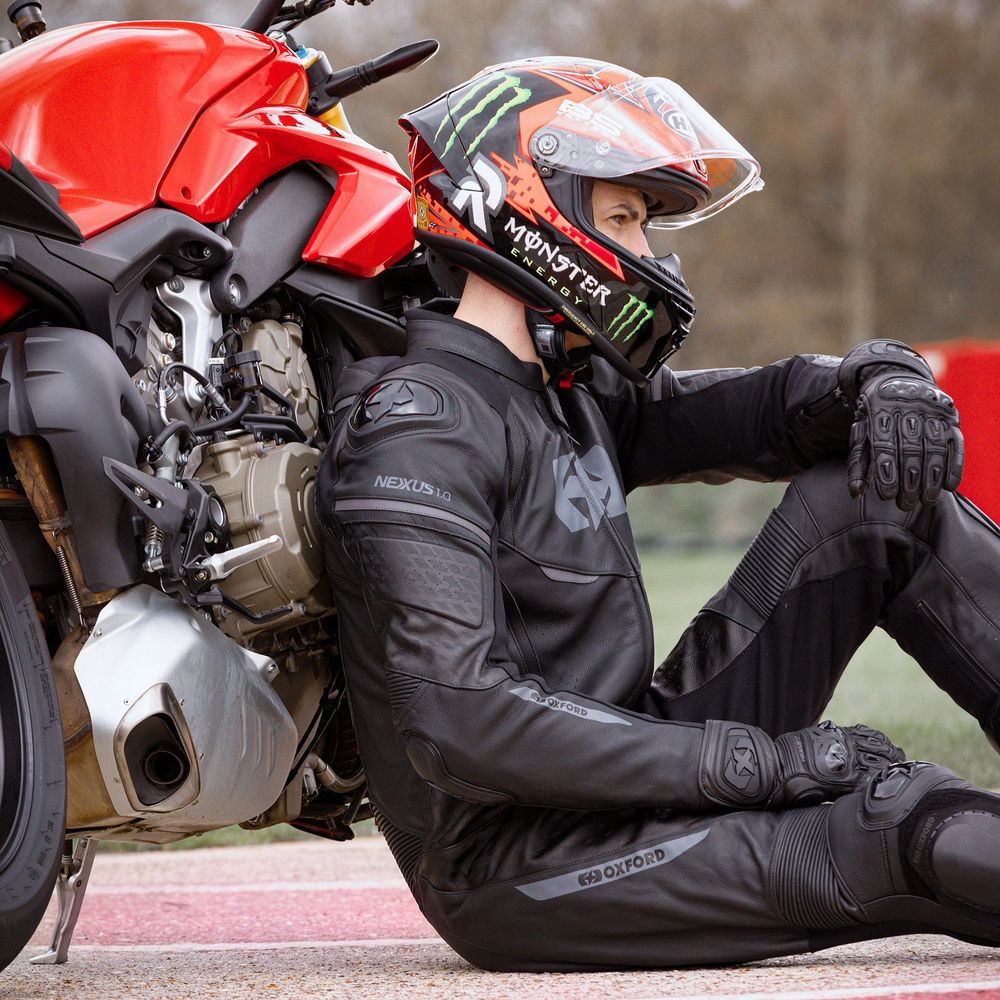 Oxford Nexus 1.0 One Piece Leather Suit Stealth Black FREE 1 YEAR Returns, FREE UK Delivery | ThrottleChimp