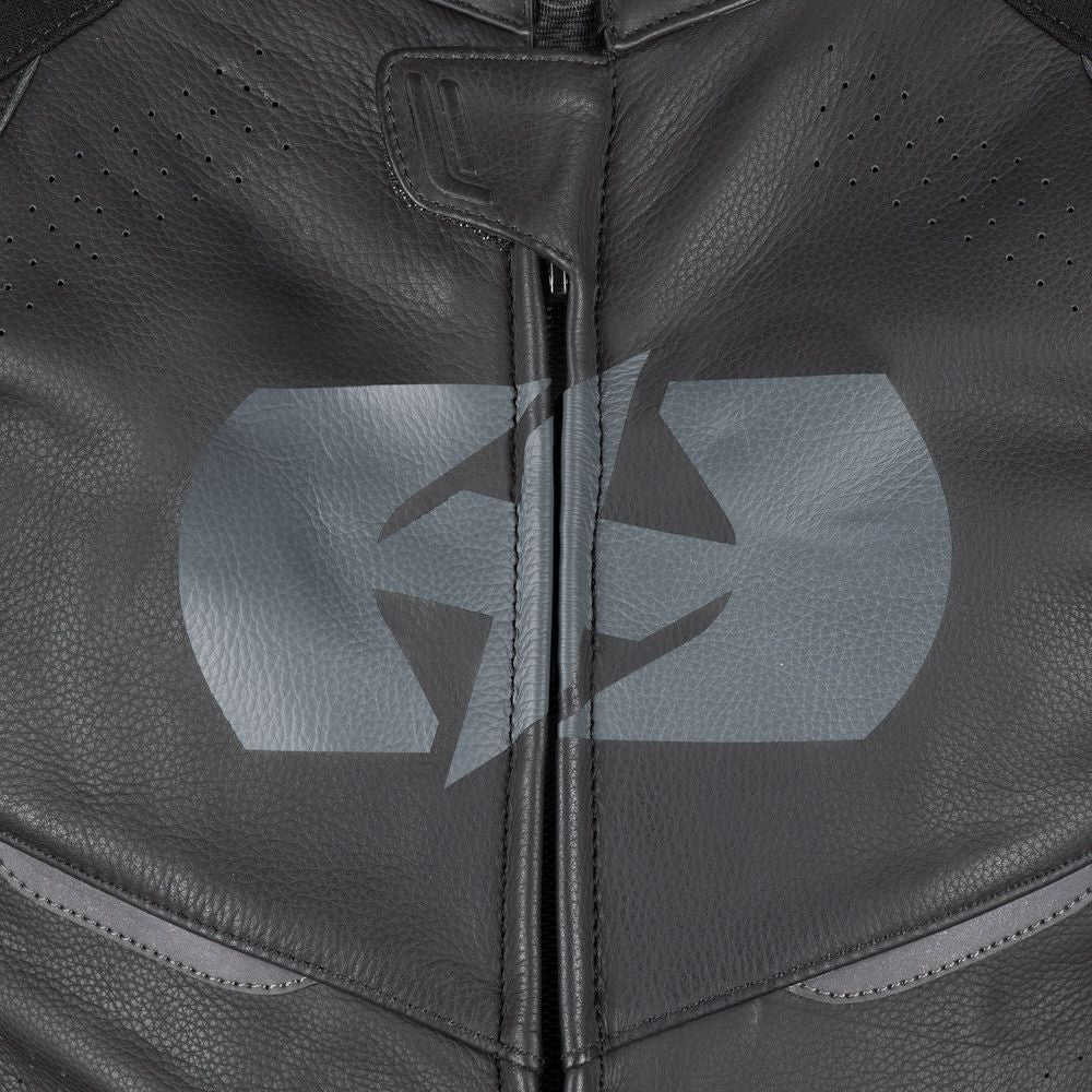Oxford Nexus 1.0 One Piece Leather Suit Stealth Black FREE 1 YEAR Returns, FREE UK Delivery | ThrottleChimp