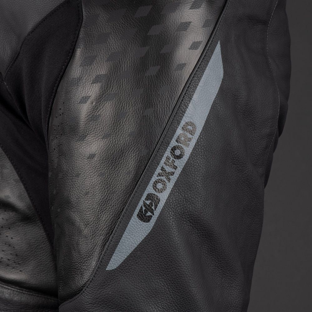 Oxford Nexus 1.0 One Piece Leather Suit Stealth Black FREE 1 YEAR Returns, FREE UK Delivery | ThrottleChimp