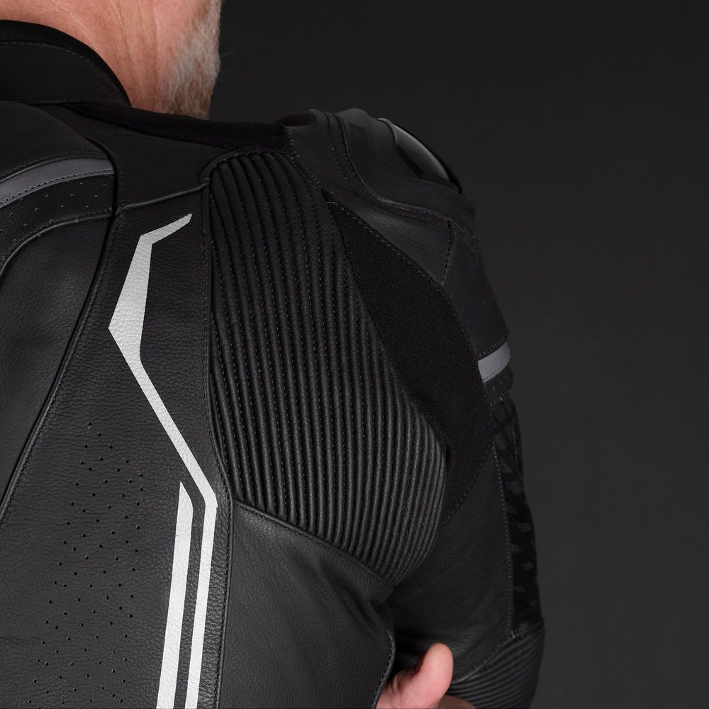 Oxford Nexus 1.0 One Piece Leather Suit Black / White FREE 1 YEAR Returns, FREE UK Delivery | ThrottleChimp