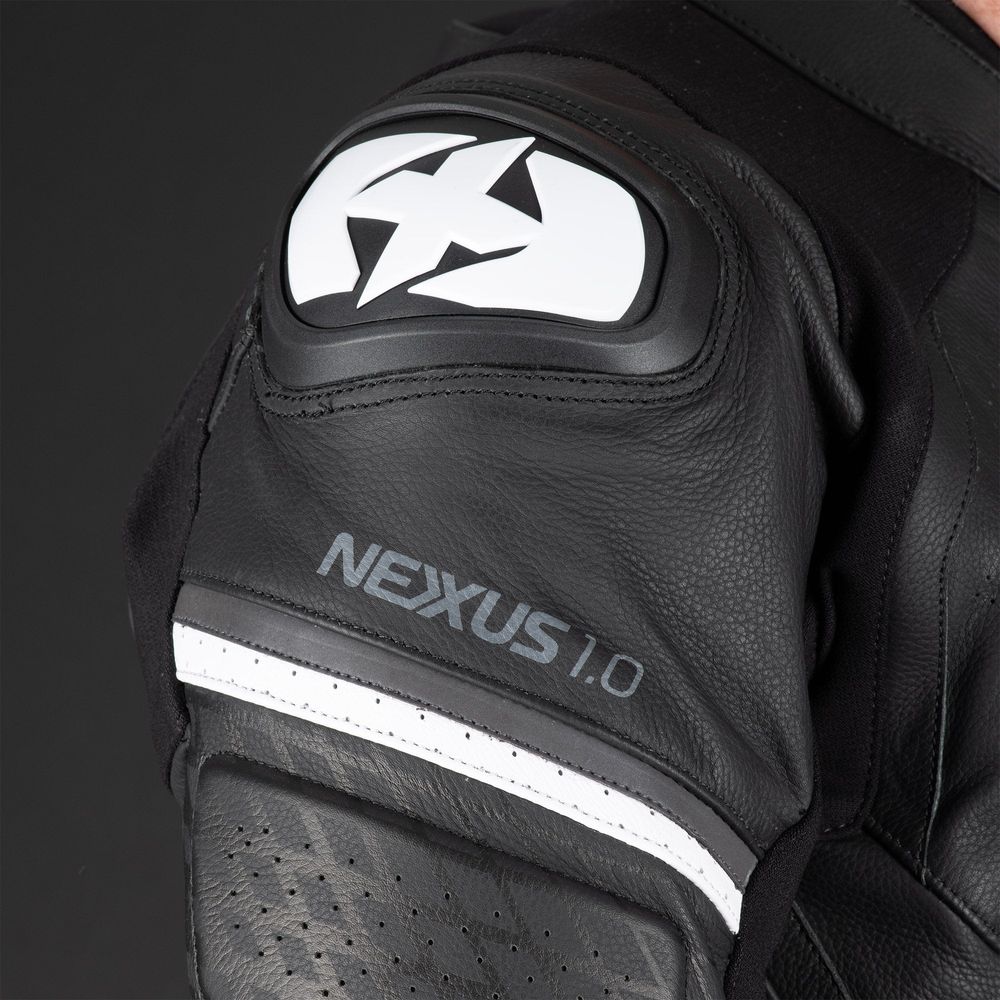 Oxford Nexus 1.0 One Piece Leather Suit Black / White FREE 1 YEAR Returns, FREE UK Delivery | ThrottleChimp