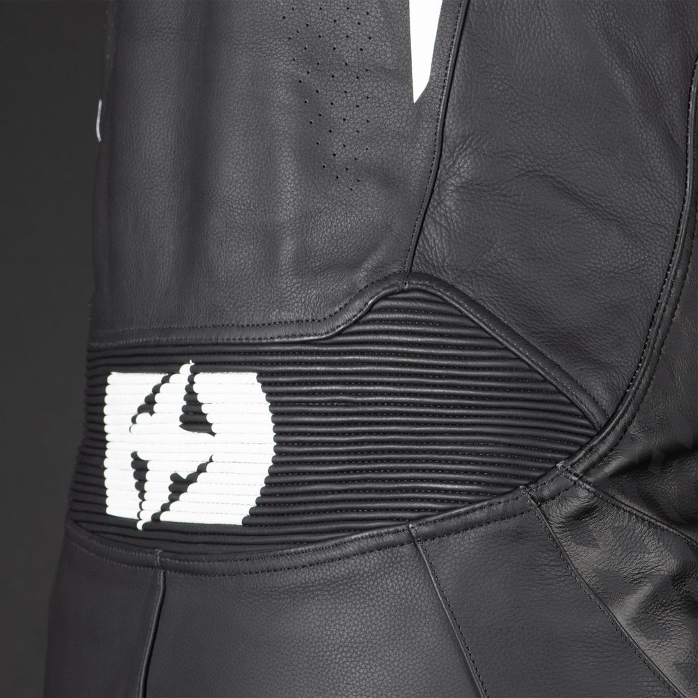Oxford Nexus 1.0 One Piece Leather Suit Black / White FREE 1 YEAR Returns, FREE UK Delivery | ThrottleChimp
