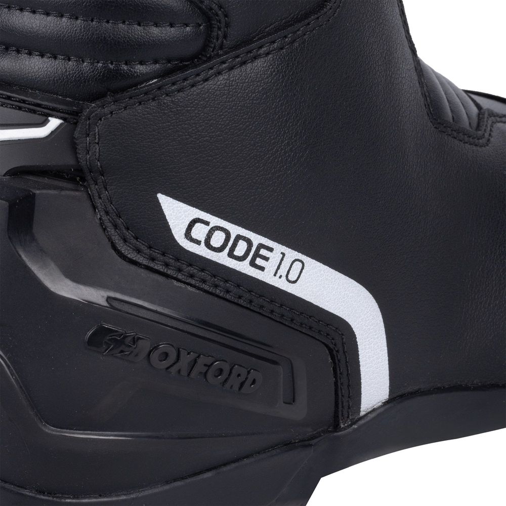 Oxford Code 1.0 Mid Dry2Dry Boots Black / White FREE 1 YEAR Returns, FREE UK Delivery | ThrottleChimp