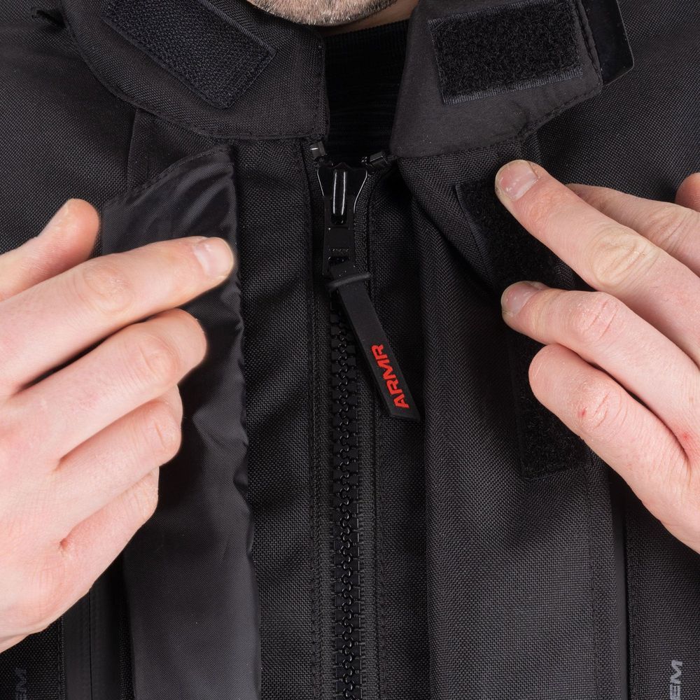 ARMR Kiso 4.0 Waterproof Textile Jacket Black FREE 1 YEAR Returns, FREE UK Delivery | ThrottleChimp