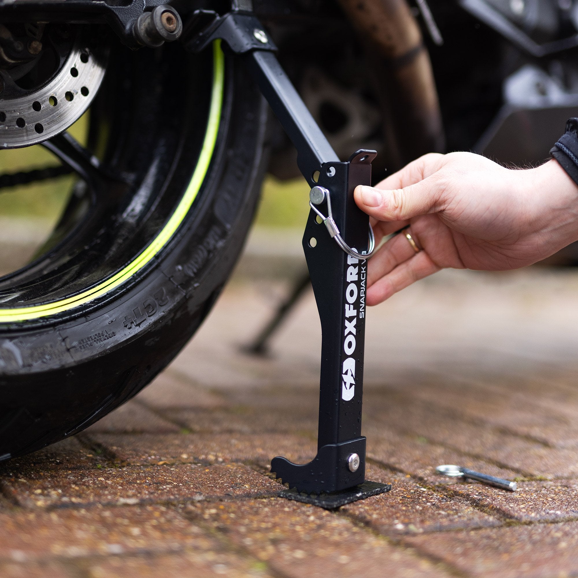 Oxford SnapJack V3 Stand Black FREE 1 YEAR Returns, FREE UK Delivery | ThrottleChimp