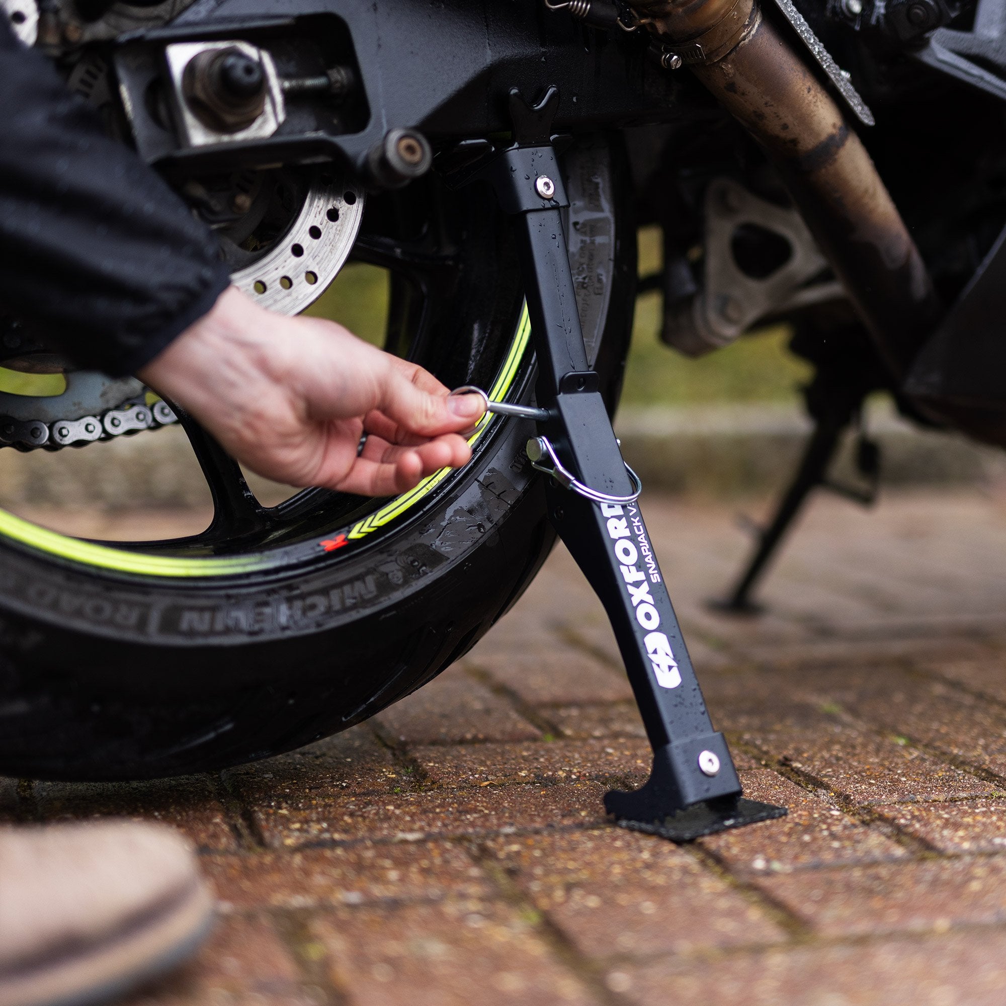 Oxford SnapJack V3 Stand Black FREE 1 YEAR Returns, FREE UK Delivery | ThrottleChimp