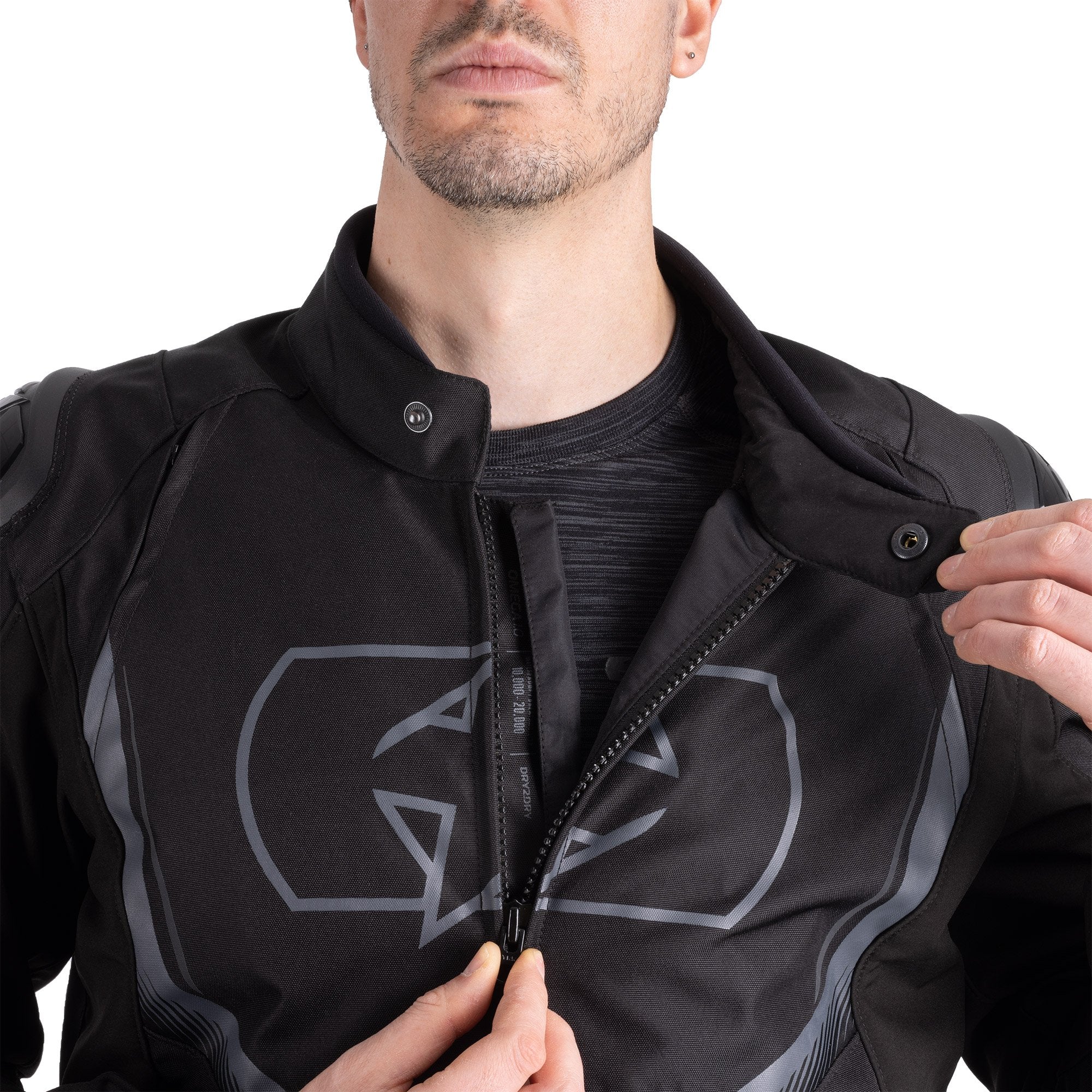 Oxford Omega 1.0 Dry2Dry Textile Jacket Stealth Black FREE 1 YEAR Returns, FREE UK Delivery | ThrottleChimp