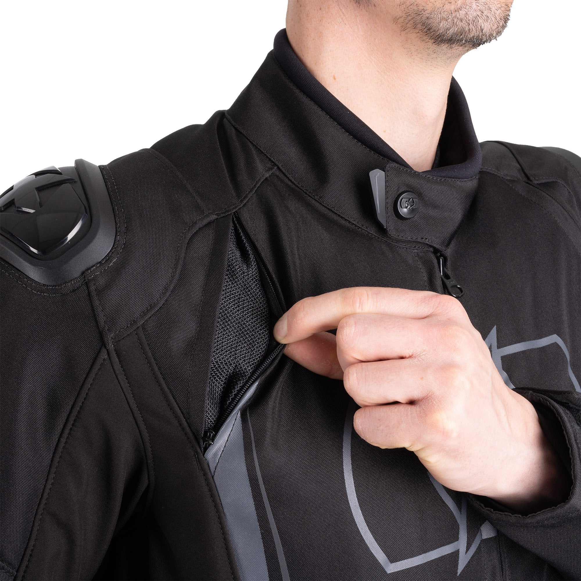 Oxford Omega 1.0 Dry2Dry Textile Jacket Stealth Black FREE 1 YEAR Returns, FREE UK Delivery | ThrottleChimp