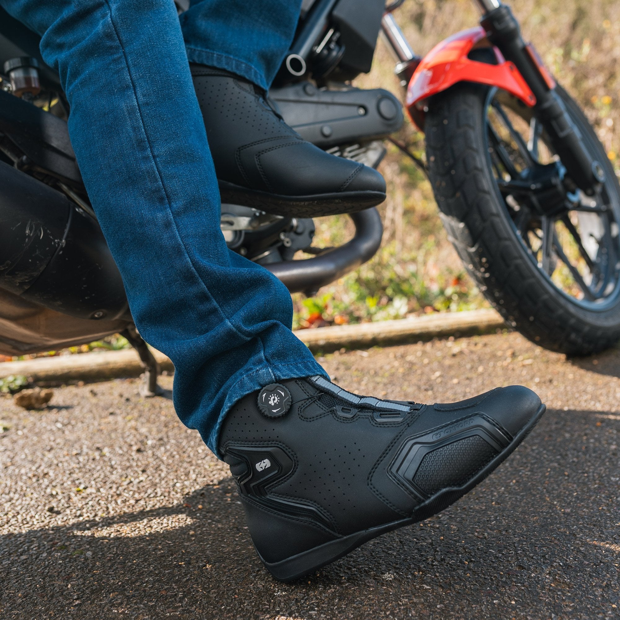 Oxford Helix Air Boots Black FREE 1 YEAR Returns, FREE UK Delivery | ThrottleChimp