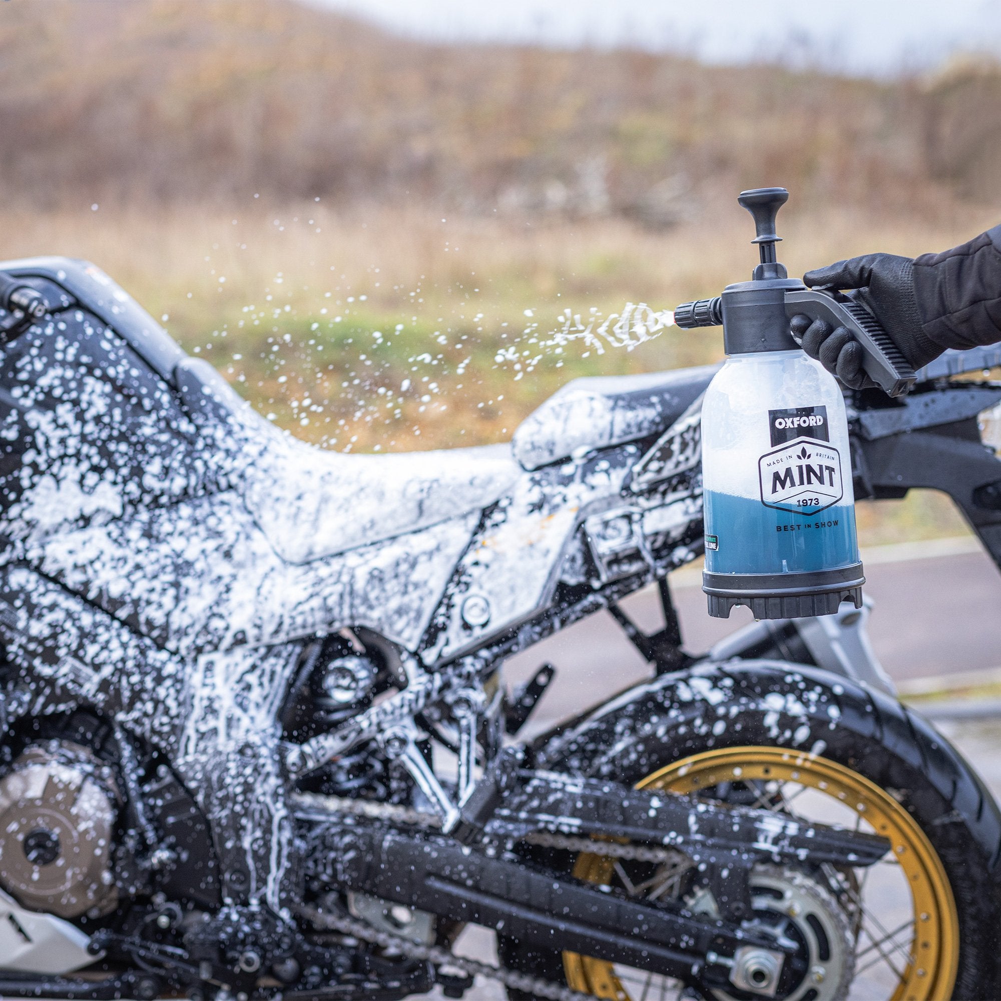 Oxford Mint Snow Foam Bottle FREE 1 YEAR Returns, FREE UK Delivery | ThrottleChimp