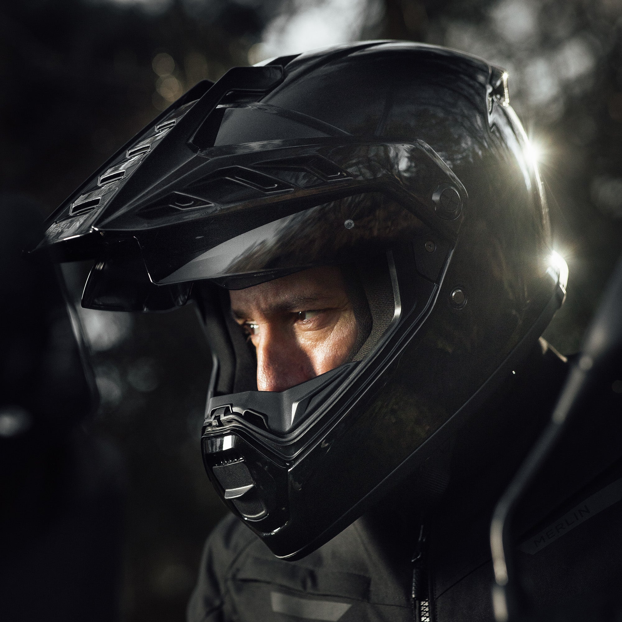 Merlin Torres Gloss Black FREE 1 YEAR Returns, FREE UK Delivery | ThrottleChimp