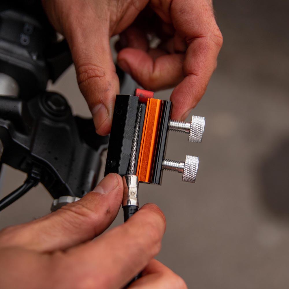 Tru-Tension Cable Monkey Cable Lubricator FREE 1 YEAR Returns, FREE UK Delivery | ThrottleChimp
