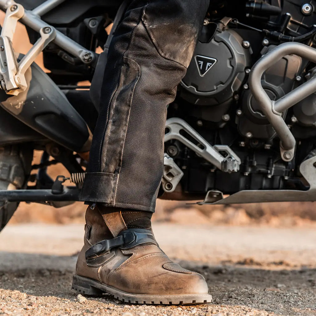 Merlin Taos Air Mesh D3O Trouser Black FREE 1 YEAR Returns, FREE UK Delivery | ThrottleChimp