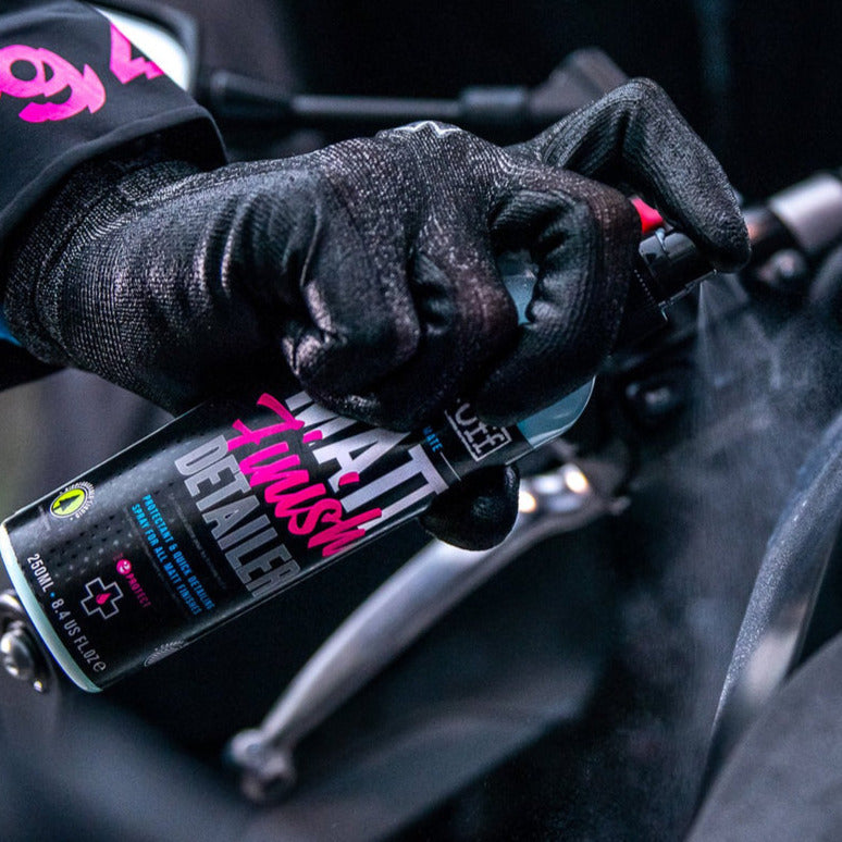 Muc-Off Motorcycle Matt Finish Detailer Spray - 250ml