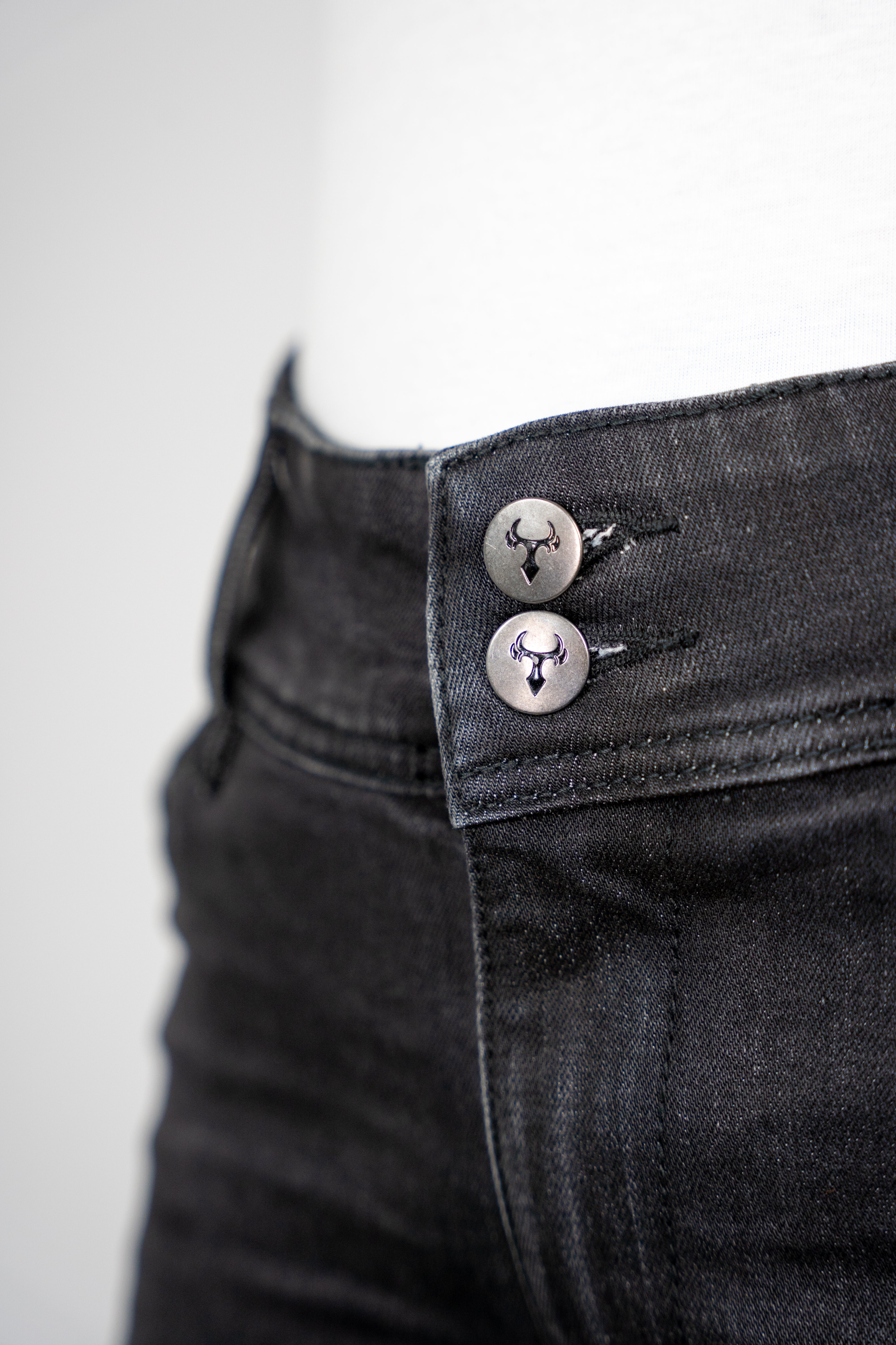 Bull-it Raven Ladies Slim Fit Denim Jeans Black FREE 1 YEAR Returns, FREE UK Delivery | ThrottleChimp