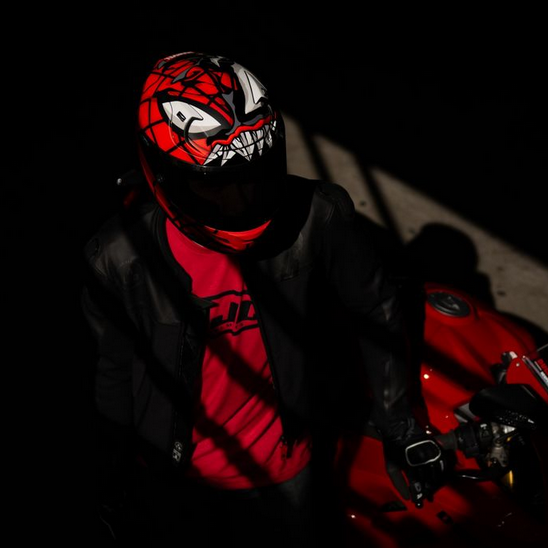 HJC RPHA 12 Maximized Venom Marvel Full Face Helmet MC1SF Black / Red FREE 1 YEAR Returns, FREE UK Delivery | ThrottleChimp