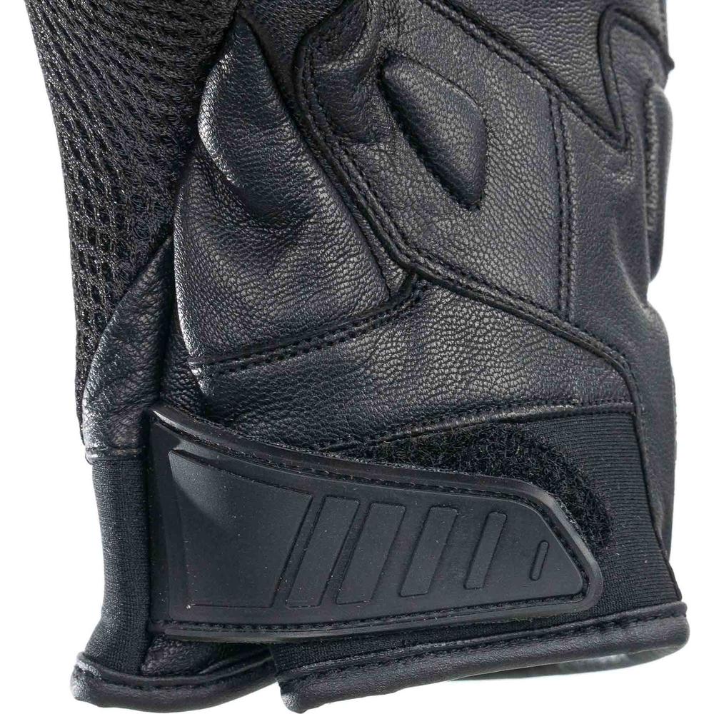 Bike It Ultimate Streetfighter UFG Gloves Black FREE 1 YEAR Returns, FREE UK Delivery | ThrottleChimp