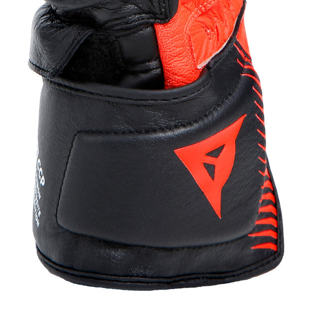Dainese Carbon 4 Long Leather Gloves Black / Fluo Red / White FREE 1 YEAR Returns, FREE UK Delivery | ThrottleChimp