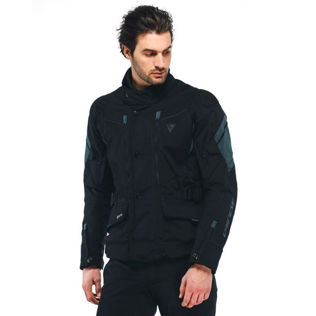 Dainese Carve Master 3 Touring Gore-Tex Jacket Black / Ebony FREE 1 YEAR Returns, FREE UK Delivery | ThrottleChimp