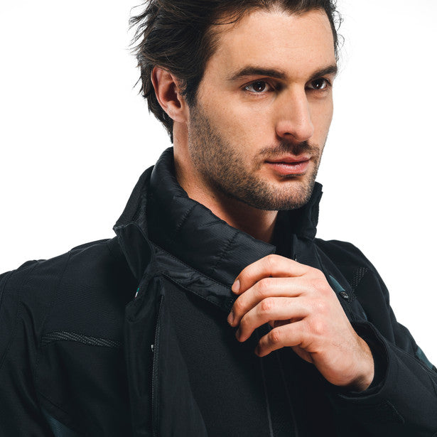Dainese Carve Master 3 Touring Gore-Tex Jacket Black / Ebony FREE 1 YEAR Returns, FREE UK Delivery | ThrottleChimp