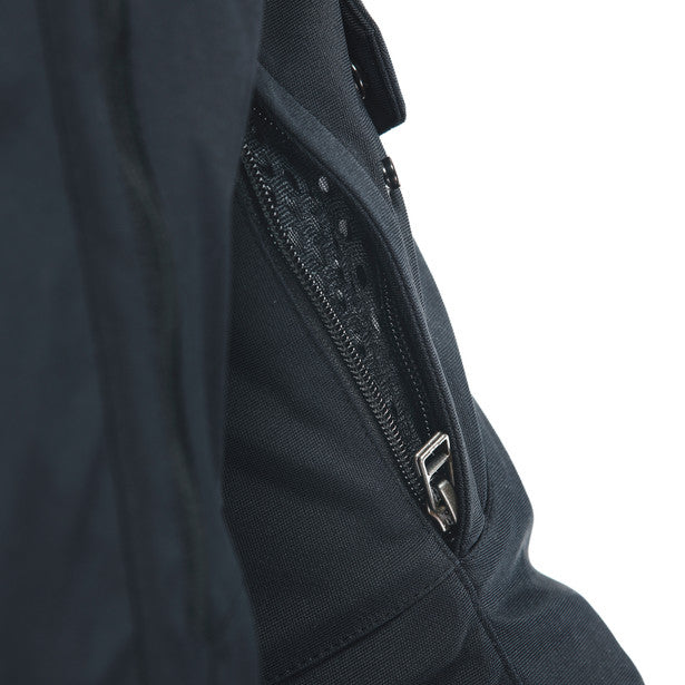 Dainese Carve Master 3 Touring Gore-Tex Jacket Black / Ebony FREE 1 YEAR Returns, FREE UK Delivery | ThrottleChimp