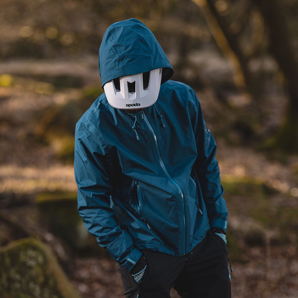 Spada MTB Enduro Jacket Titan Blue FREE 1 YEAR Returns, FREE UK Delivery | ThrottleChimp