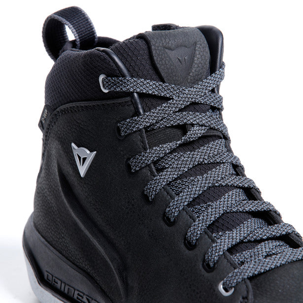 Dainese Metractive D-WP Ladies Riding Shoes Black / White FREE 1 YEAR Returns, FREE UK Delivery | ThrottleChimp