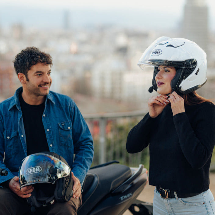 Shoei J-Cruise 3 Open Face Helmet Plain White FREE 1 YEAR Returns, FREE UK Delivery | ThrottleChimp