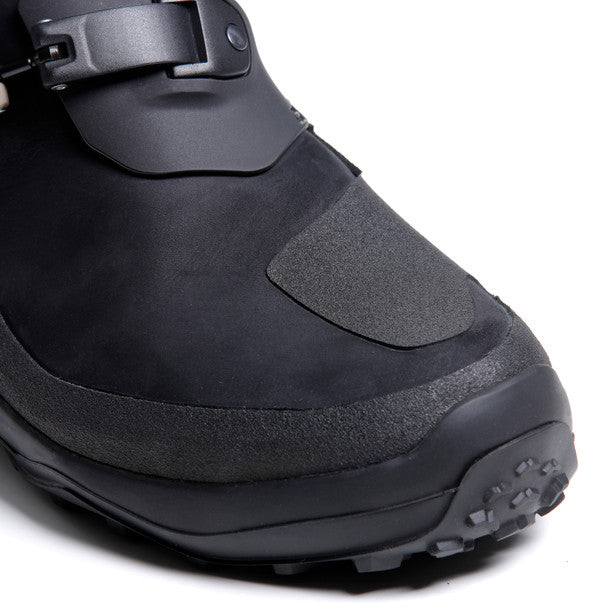Dainese Seeker All Weather Touring Gore-Tex Boots Black FREE 1 YEAR Returns, FREE UK Delivery | ThrottleChimp